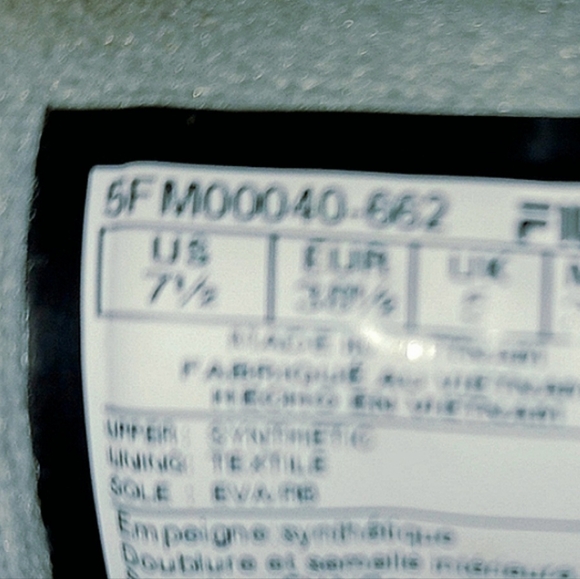 Fila Metallic Silver Sneakers - Picture 5 of 5